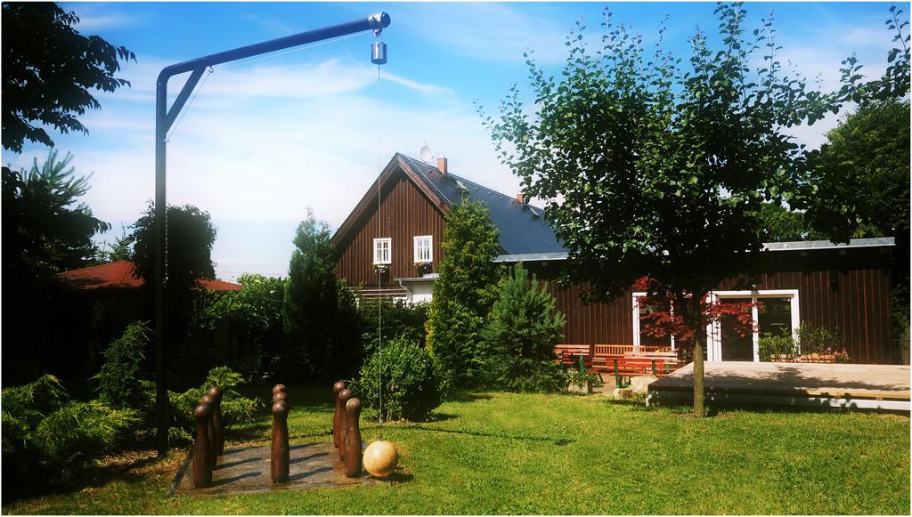 Pension U Lipy Bynovec Exterior photo