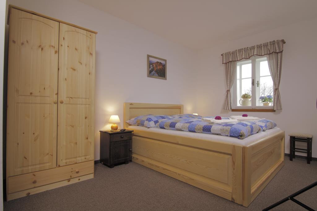 Pension U Lipy Bynovec Room photo